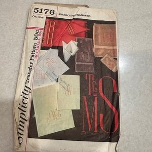 Simplicity Vintage Embroidery Transfer with Black and Cream